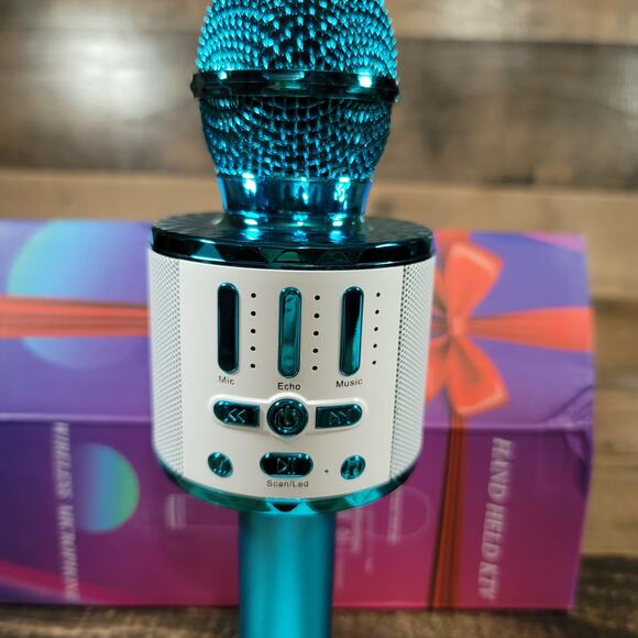 Bluetooth Karaoke Microphone - Sing Your Heart Out! - Picture 2 of 5